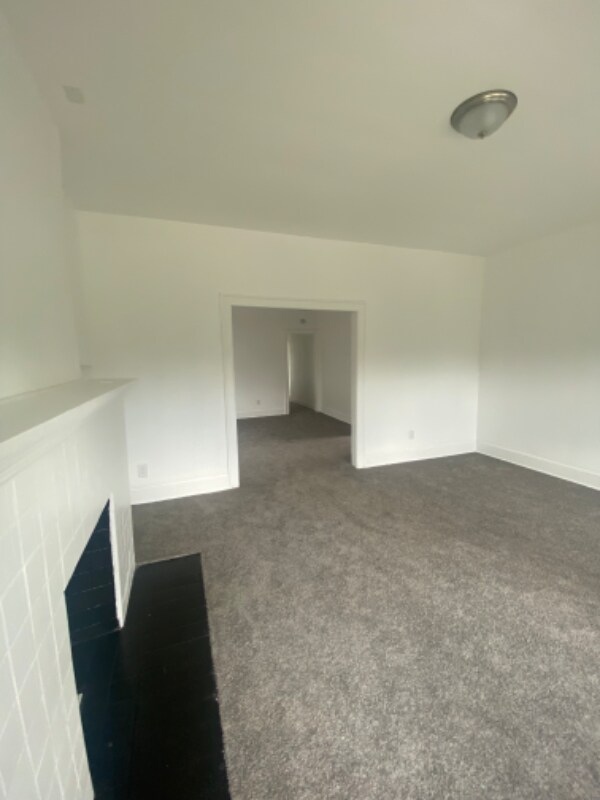 Photo - 3004 Elmhurst St Unit 1