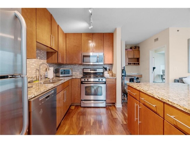 Photo - 929 Portland Ave Unit 1301