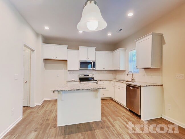 Photo - 103 Davinci Dr