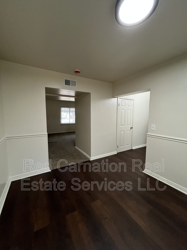 Photo - 1434 Antoinette Ave