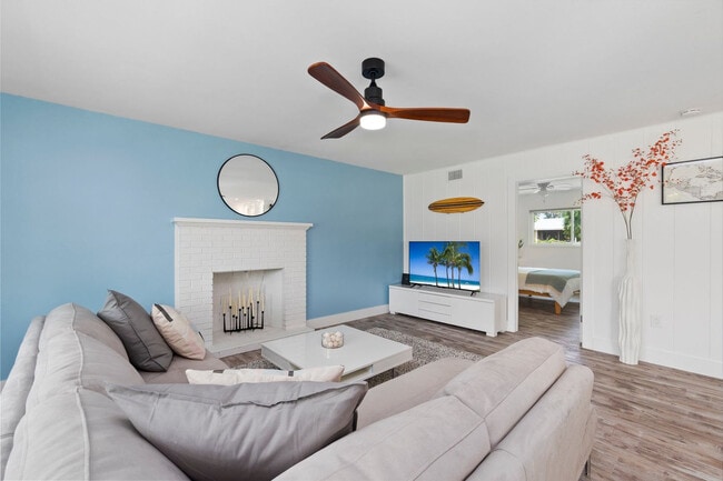 Building Photo - 1520 4th Ct Rental
