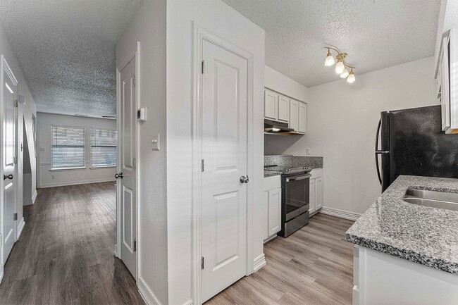 Reserve on Central Townhomes