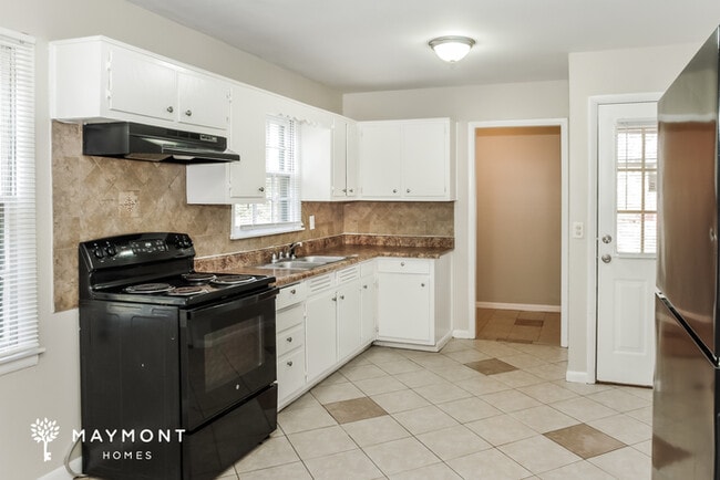 Photo - 2620 Bridge Rd NW