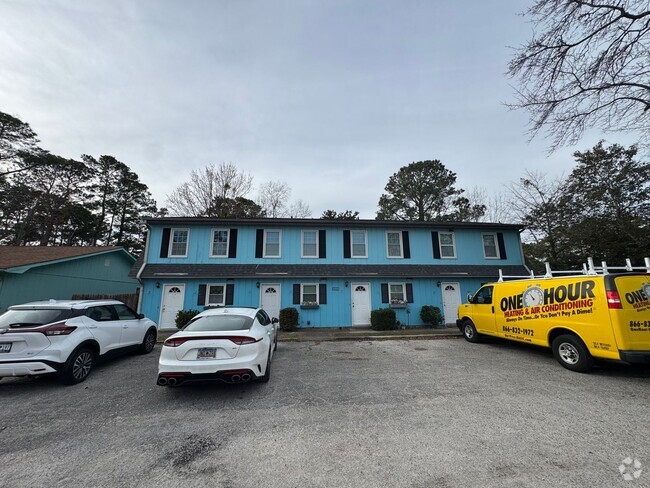 Building Photo - Myrtle Beach - 2 Bedroom / 1.5 Bathroom To... Rental