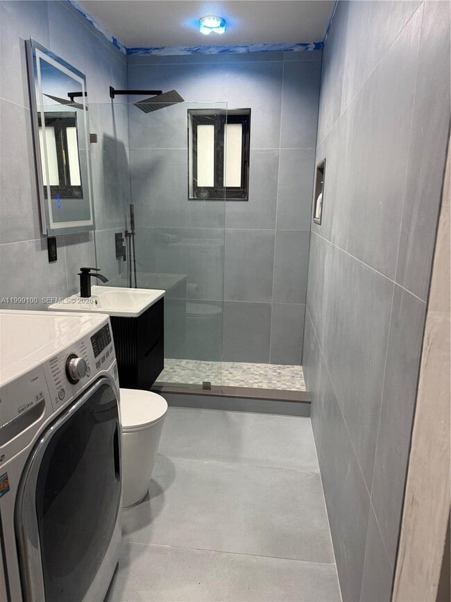 Photo - 423 NW 32nd Pl