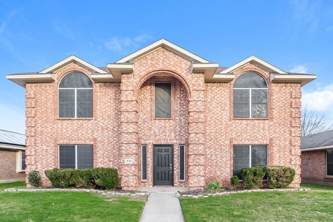 Photo - 1530 Aberdeen Dr House