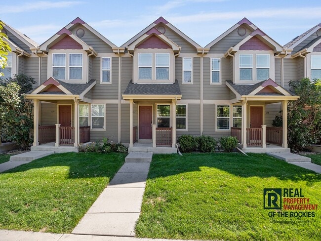 Photo - Beautiful 2 Bed 2.5 Bath Townhouse in West...