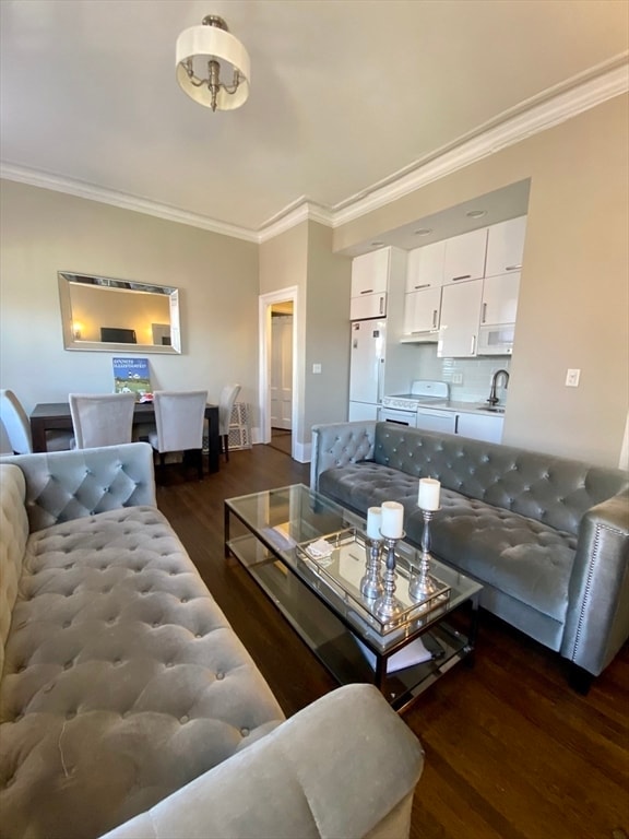 Building Photo - 2 Otis Pl Unit #4