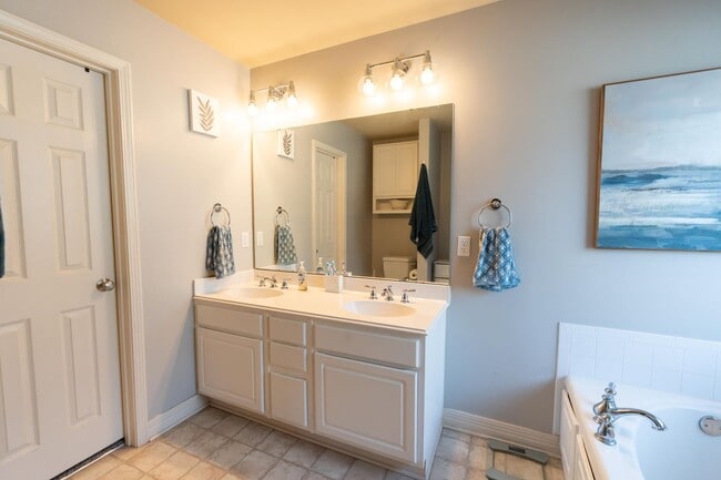 Photo - Savannah Place 3/2 House