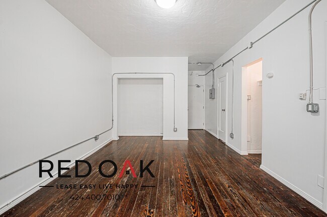 Photo - 854 S Oxford Ave Unidad 309