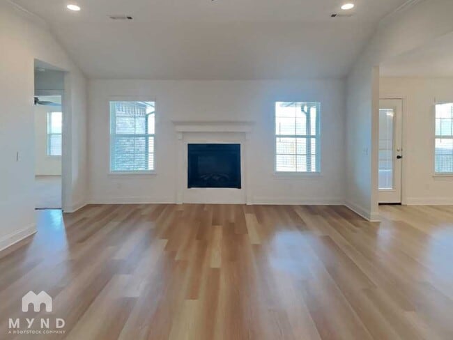 Photo - 5904 SW Teppee Ave