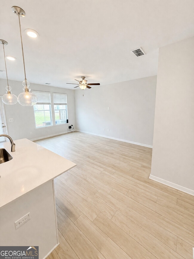 Photo - 471 Payne Dr