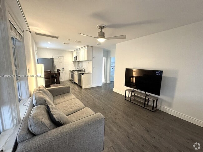 Building Photo - 2309 Van Buren St Rental