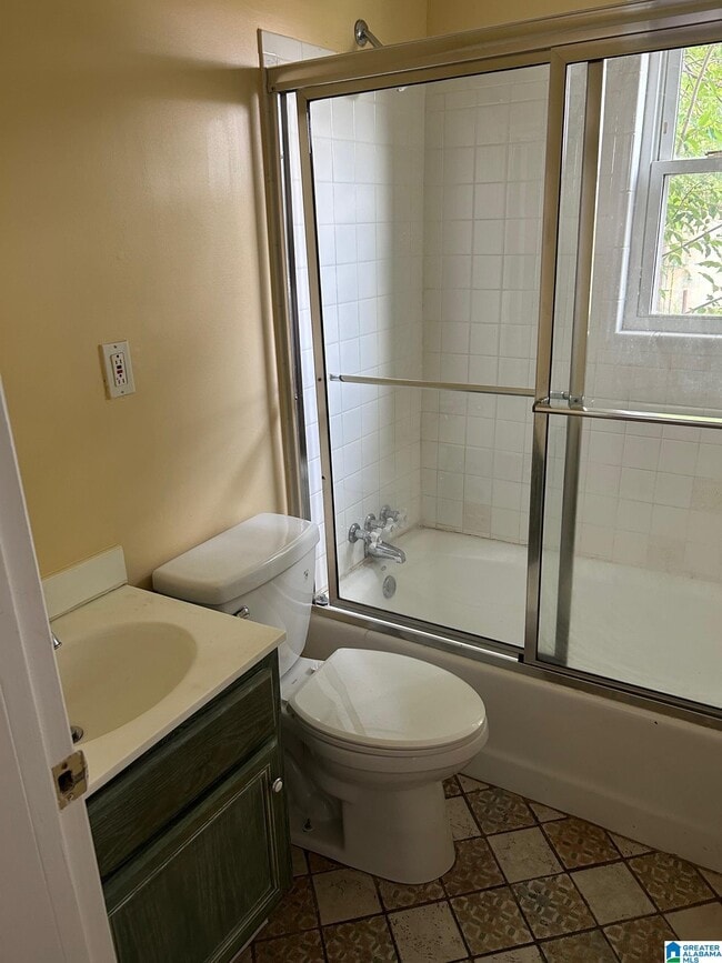 Photo - 1529 1st Ave W