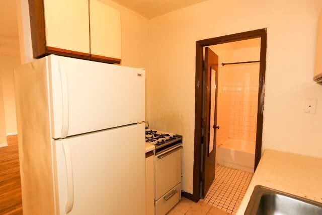 Photo - 824 W Cornelia Unit 903