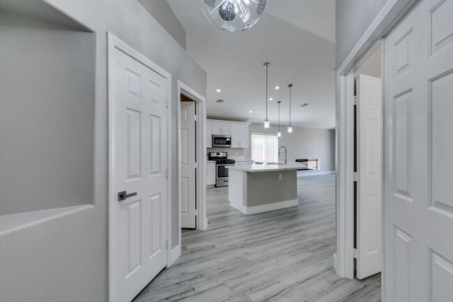 Photo - Completely upgraded 3 bedroom home in Macd...