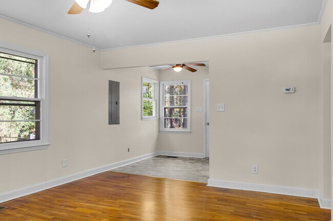 Photo - 3504 Powell St House