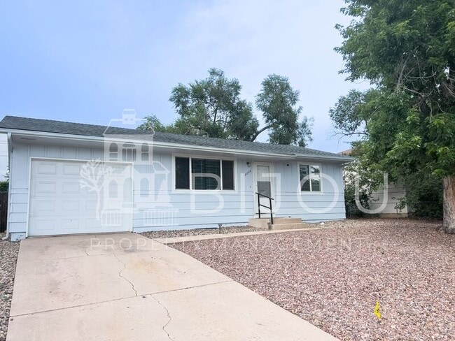 Photo - 2206 E Fountain Blvd