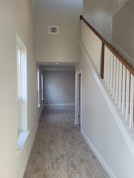 Photo - 120 Free Stone Dr