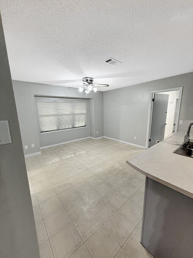 Photo - Spacious Corner Lot Rental in Milton, FL