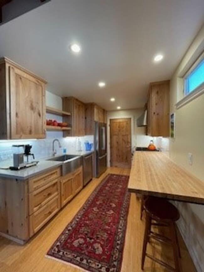 Photo - 481 Hillview St Unit 481 Hillview Dr. B