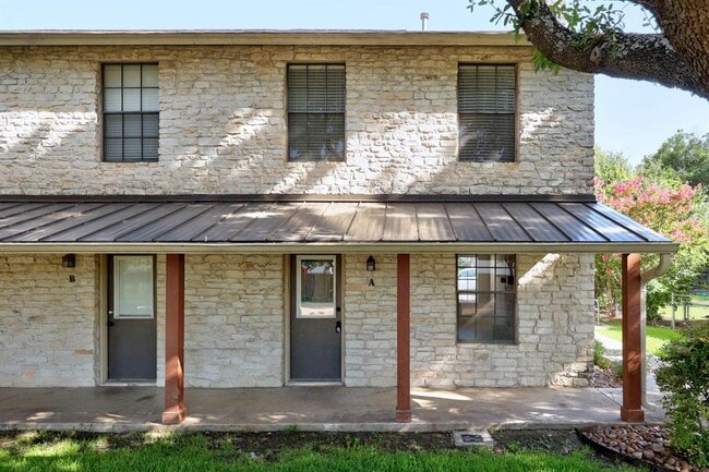 Building Photo - 204 Northwest Dr Unit A Rental