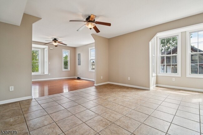 Photo - 141 Walnut St Unit 2