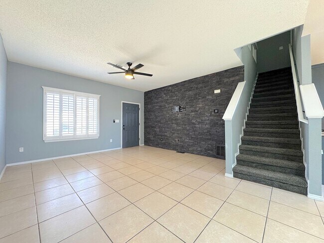 Photo - Gorgeous 5bed/3bath Refrig A/C with 2 Master Bedrooms!