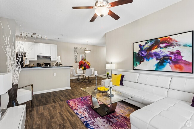 2BR, 2BA - 1,076SF - Living Room - The Park at Castleton