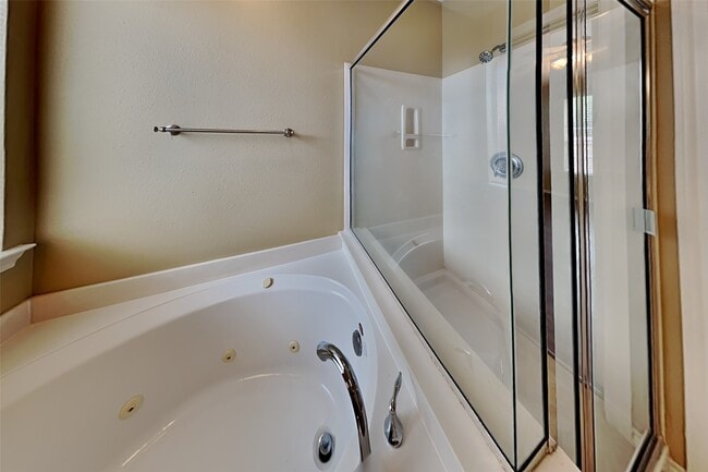 Photo - 8723 Rollick Dr