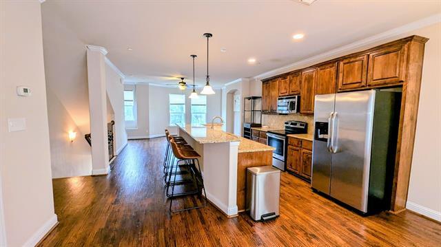 Photo - 2500 Rockbrook Dr