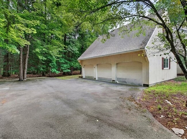 Photo - 62 Hearthside Cir