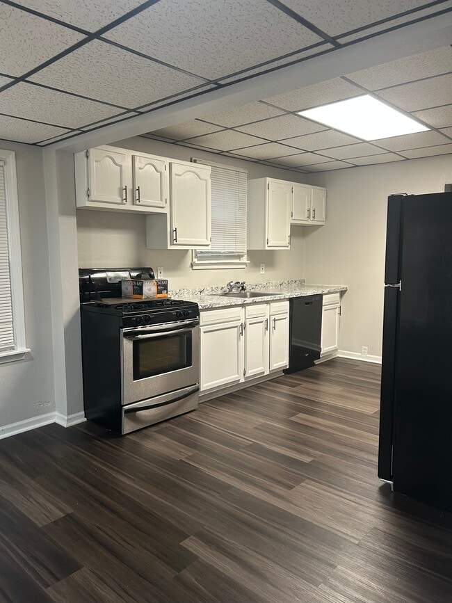 Building Photo - 500 S Kiesel St Rental