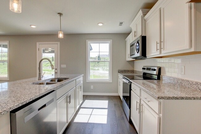 Photo - 818 Limestone Wy