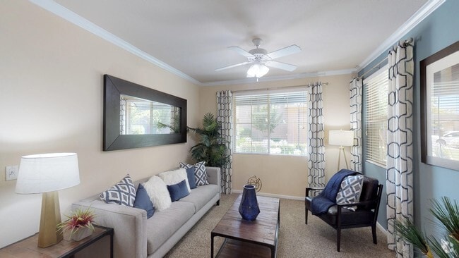 1 BR, 1 BA - 931 SF