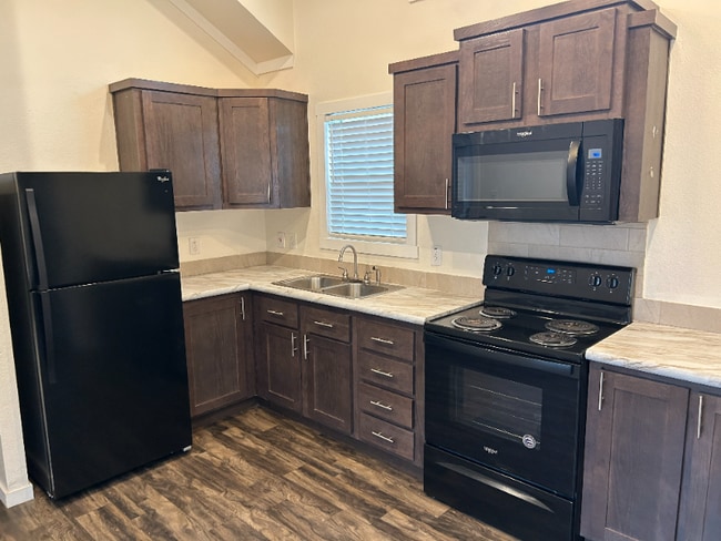 Photo - 5215 Crestway Rd