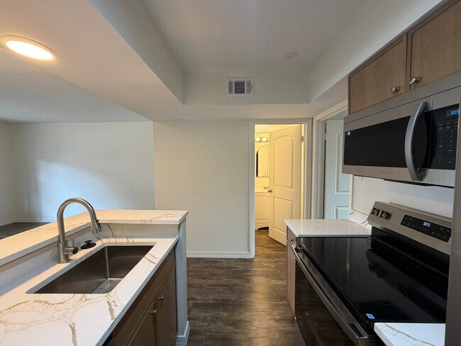 Photo - 170 De Chantle Rd Unidad 705