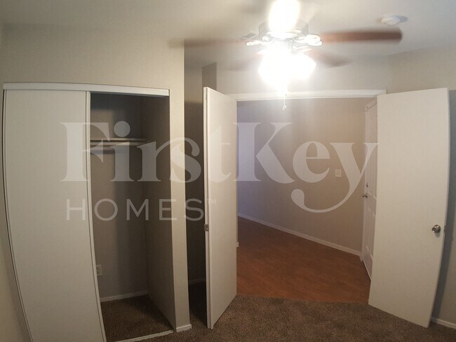 Photo - 4941 Drifting Pebble St