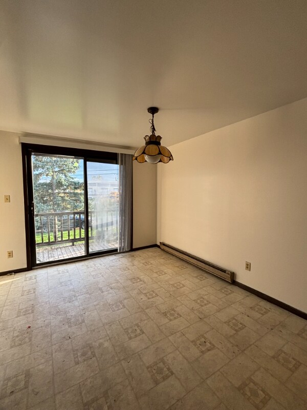 Photo - 21-25 Barton Ct Unidad 25-4