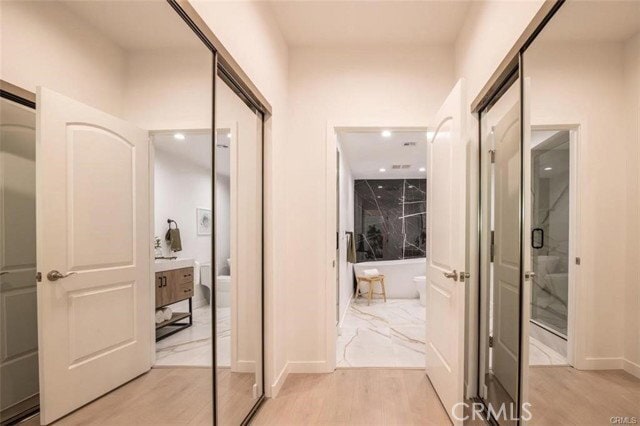 Building Photo - 4401 Moorpark Way