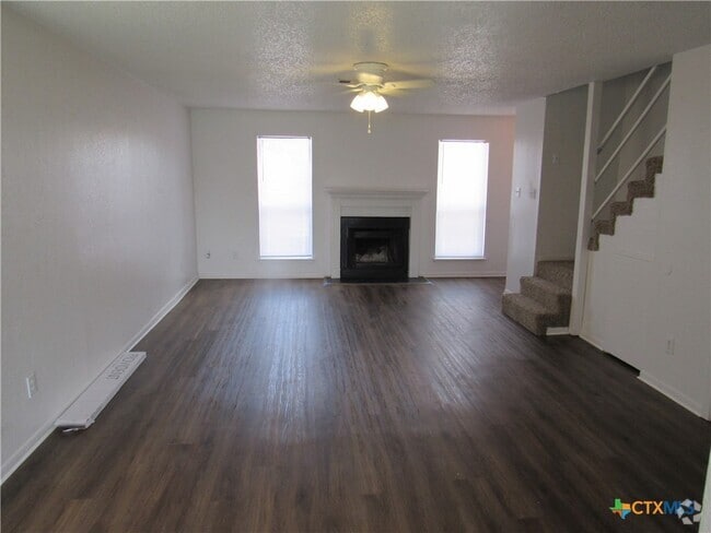 Building Photo - 2603 Bermuda Dr Unit D Rental