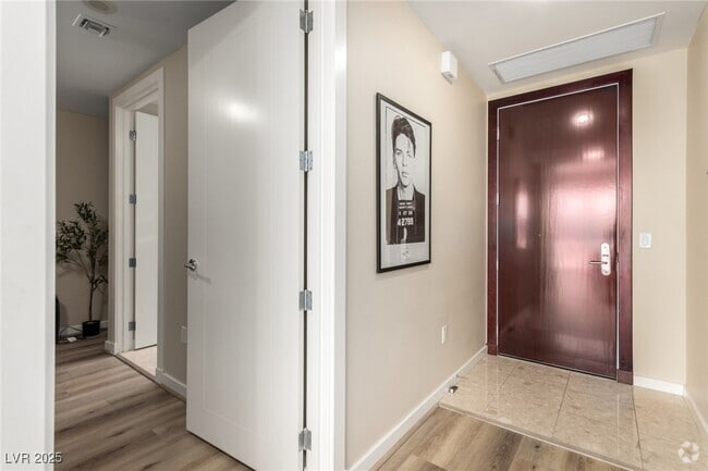Building Photo - 4575 Dean Martin Dr Unit 610 Rental