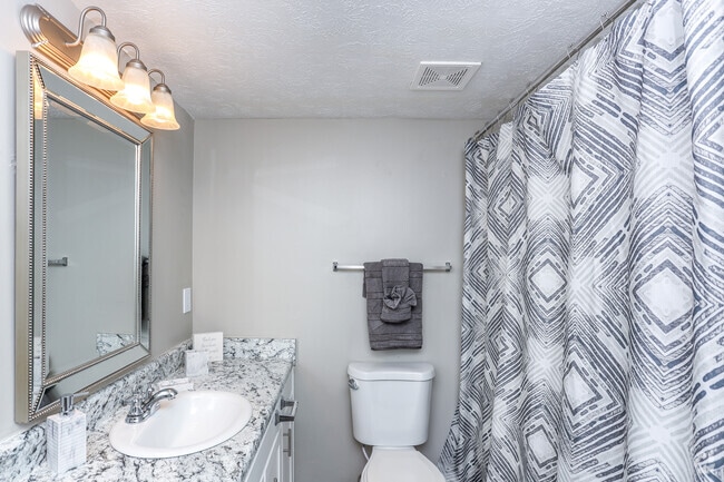 2BR, 1BA - 1,028 SF