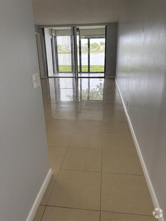 Building Photo - 201 Lake Pointe Dr Unit 107 Rental