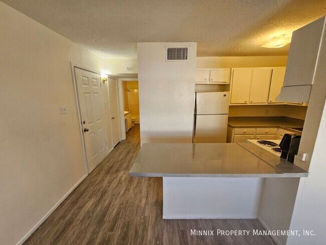 Photo - 1600 Yonkers St Unidad 9