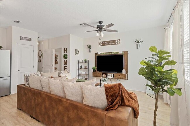 592 Madison Dr