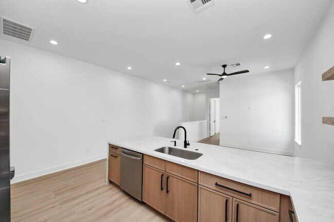 Photo - 4607 Gunter St Unit D