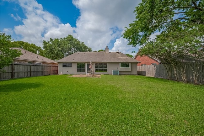 Photo - 3007 Cloverdale Dr
