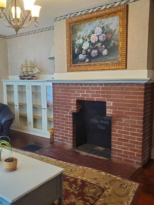 Photo - 555 N Broadway St Unidad 1