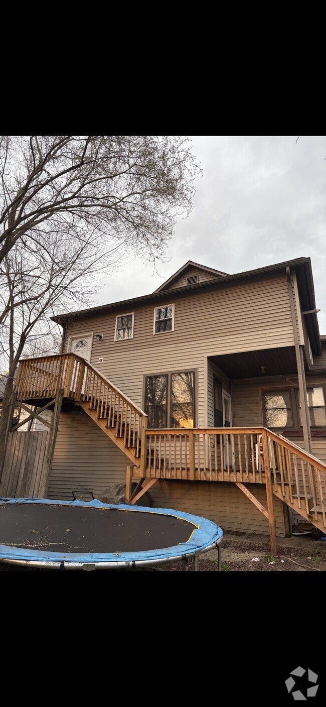 Building Photo - 119 N 6th St Unit Duplex 2 Rental